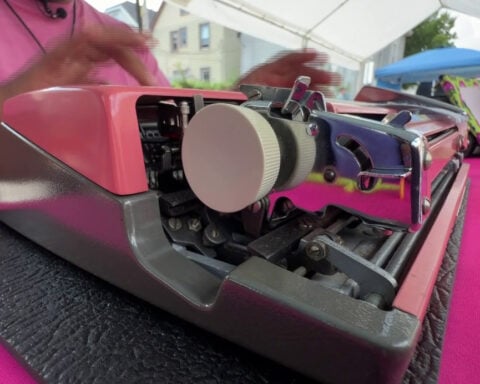 ‘A caricature of words': Man uses old typewriter technology to create new community connections with personalized poetry