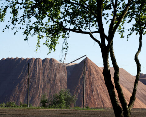 Trump says US is working on deal to purchase potash from Belarus