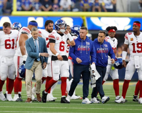 Davante Adams, Matthew Stafford lead Rams past Giants 28-6 after Jaxson Dart's injury