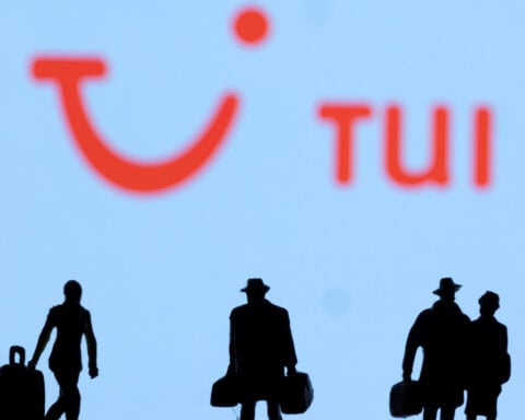 TUI narrows 2026 operating profit outlook
