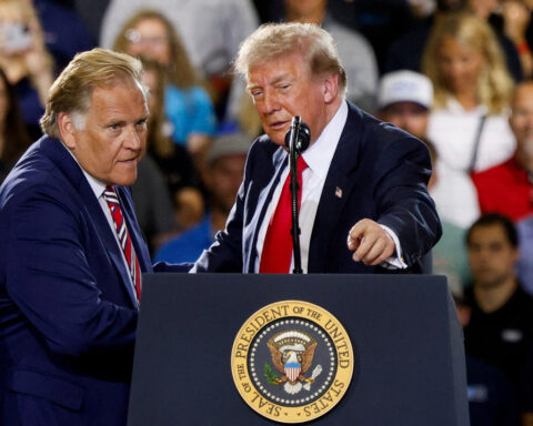 Two Republican Senate candidates call for swift end to Iran war, diverging from Trump