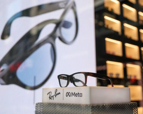 ‘Turn the cameras off:’ London’s growing privacy pushback against smart glasses