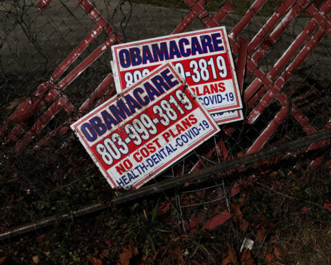 US halts Obamacare enrollment for over 760,000 enrollees, claiming fraud