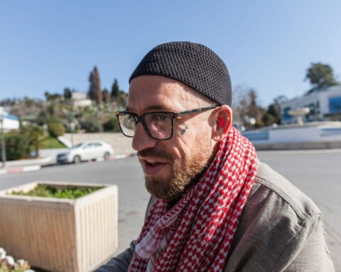 Spain clears way for US extradition case against  millionaire activist