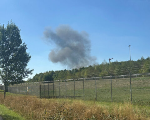 F-16 fighter jet crashes at US air base in western Germany