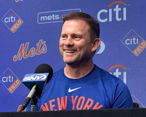 Mets hire interim manager Andy Green for the full-time job, giving him a 3-year contract