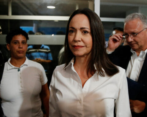 Venezuelan opposition leader Machado fails in return attempts as Rodriguez meets Trump