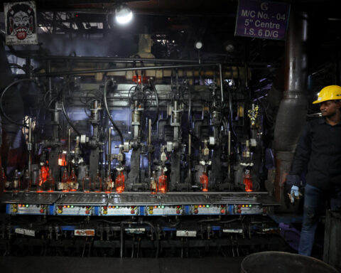 India business activity rebounds in September to 3-month high, PMI shows
