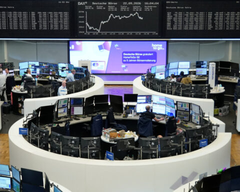 European stocks slip as lack of progress on US-Iran peace lifts oil, yields