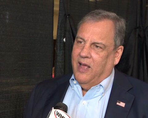 Former NJ Gov. Christie says he's considering another run for president