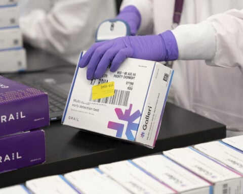 FDA panel endorses first-of-a-kind cancer blood test from Grail