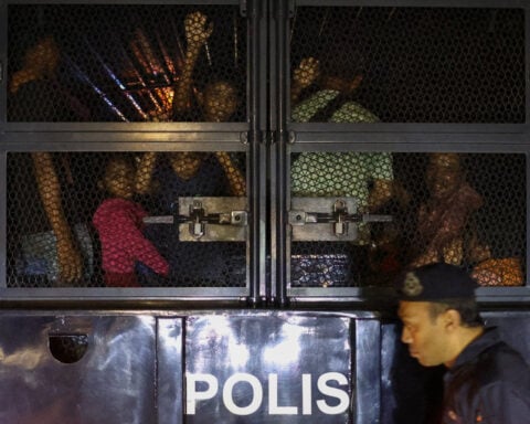 Civil society groups urge Malaysia to stop deporting Rohingyas