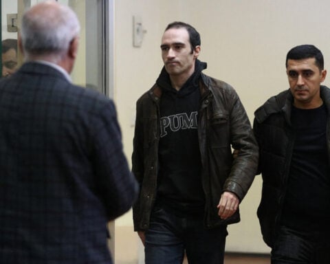 Azerbaijan pardons French national after EU drops sanctions on Usmanov