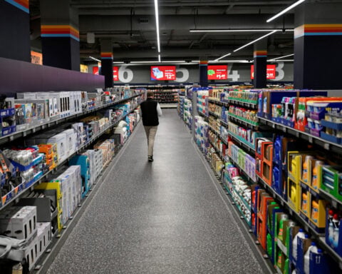 Aldi cuts U.S. grocery prices for fall season amid inflation, competition pressure