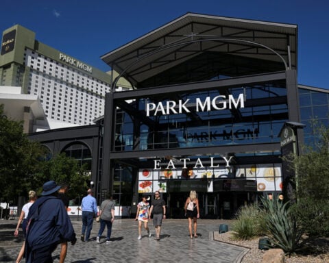 Barry Diller's People withdraws bid for MGM Resorts