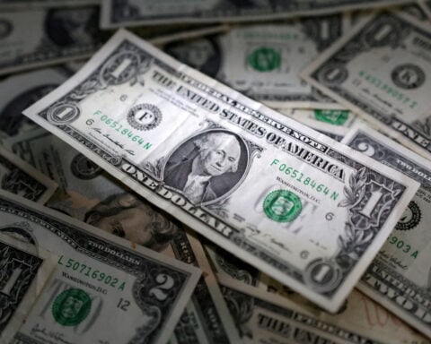Dollar ascends to fresh 2-month high on inflation worry, Fed hike expectations