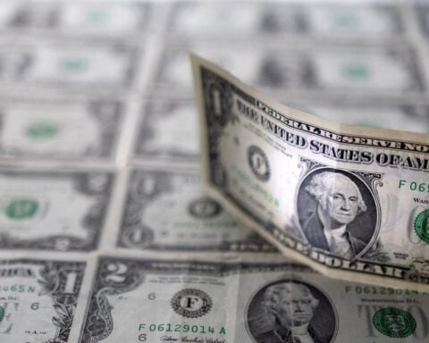 Hedge funds sour on basis trade as Treasury selloff continues