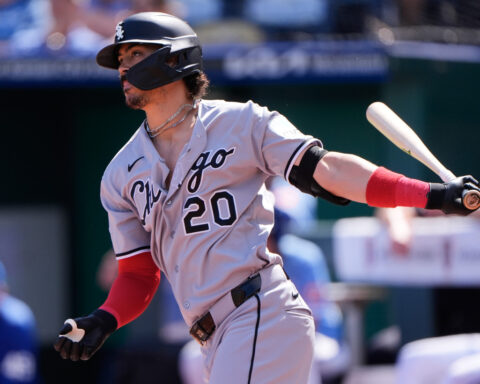 White Sox clinch a playoff spot with a 9-1 rout of the Royals after back-to-back 100-loss seasons