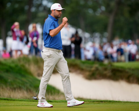 Scheffler and Burns finally win together and stake Americans to 3-2 lead in Presidents Cup