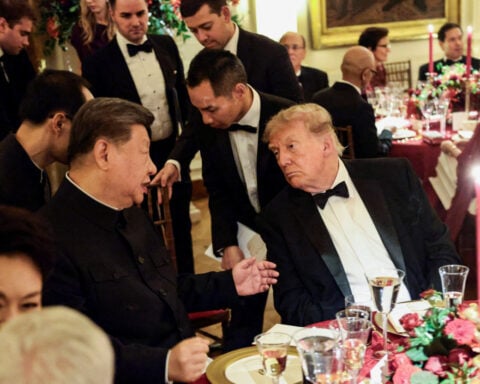 Trump welcomes China's Xi with fanfare, but no breakthroughs emerge