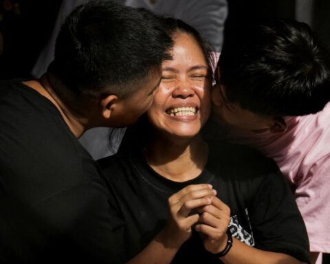 Philippine president pardons drug convict Mary Jane Veloso