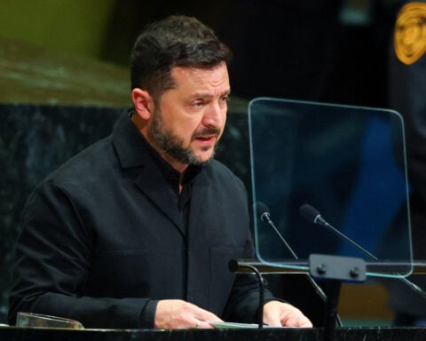 US proposes trilateral meeting with Ukraine, Russia in UAE, Zelenskiy says