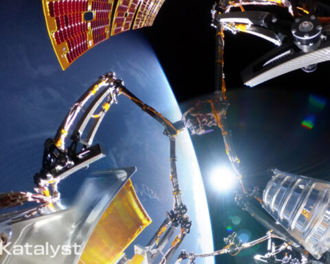 Private spacecraft falls back to Earth after failing to rescue aging NASA telescope