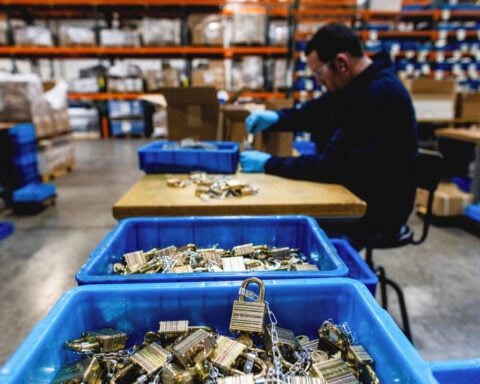 US core capital goods orders point to robust growth in business spending on equipment