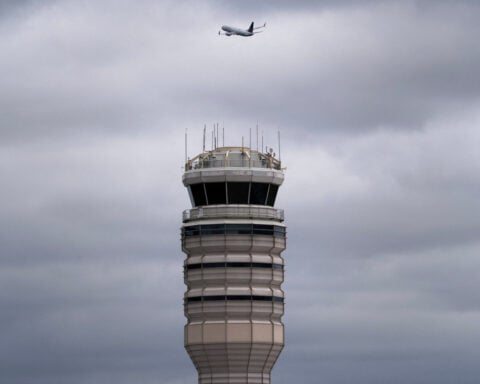 Senate approves mental health legislation for US pilots, air traffic controllers