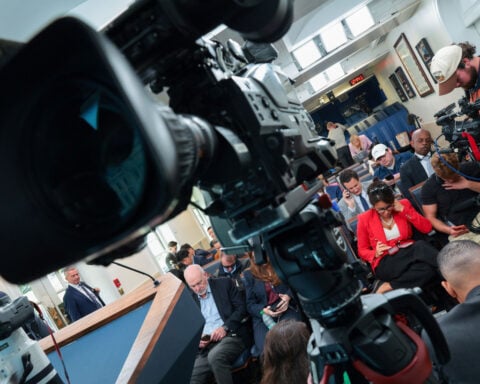 White House TV pool resumes coverage after CNN’s access is restored