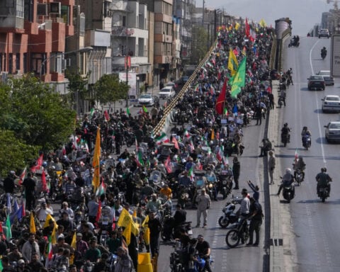 Iran proposes a deal to reopen the Strait of Hormuz in 7 days if the US meets its conditions