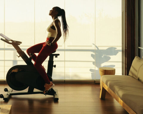 Nap or quick workout? A doctor explains the cognitive benefits after sleep deprivation