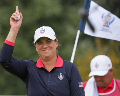 Lauren Coughlin sets LPGA record by opening with 9 straight birdies en route to career-best 61