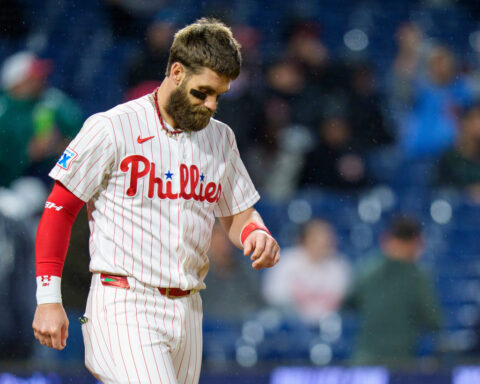 Phillies can salvage a late collapse and take final NL wild card in season finale