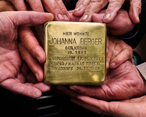 German town sparks outrage as far-right and conservatives rally against Holocaust memorial plaques