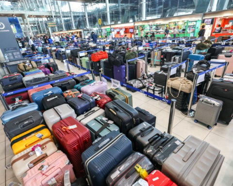 At least 23 dead in Thailand floods, Bangkok airport in chaos