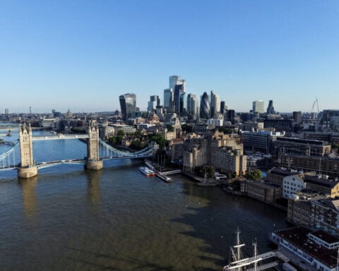 UK consumer lending rises at fastest pace since 1993, BoE says