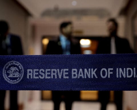 India central bank recommends raising advances limits for state governments