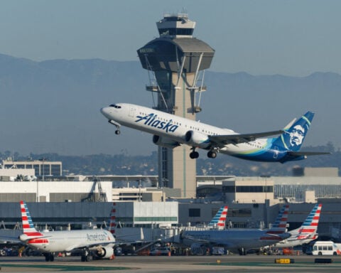 Alaska Air bets on premium travel for earnings boost as fuel costs bite