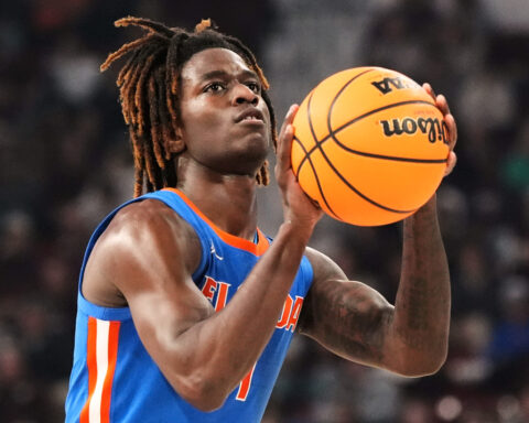Florida guard Denzel Aberdeen gets court injunction to play this season