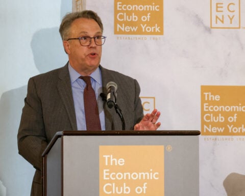 Fed's Williams sees no urgency for next rate hike