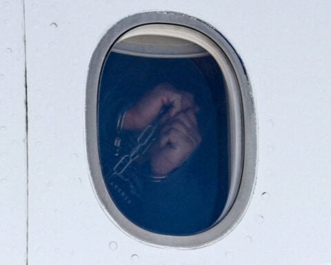US appeals court mulls contempt probe over Trump deportation flights