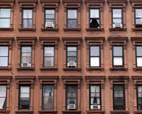 Judge blocks New York rent-setting software ban