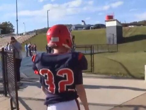 Eighth grader with Williams syndrome scores touchdown in middle school football game