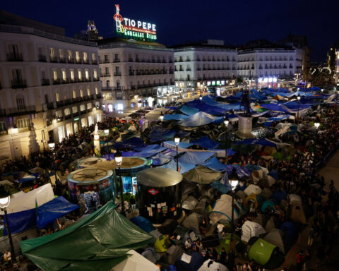 Protesters camped out across Spain demand passage of housing measures