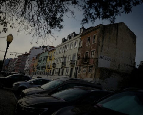 While Spain blocks evictions, Portugal forges on with bill to hasten them