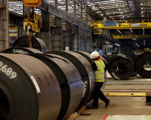 Spanish manufacturing returns to growth in September, PMI shows
