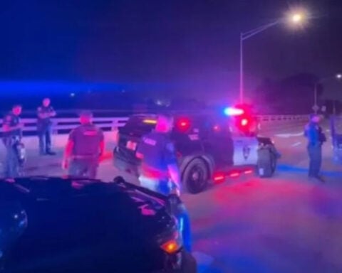 Woman dies after jumping off San Bruno freeway overpass following chase, standoff with South San Francisco police