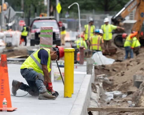 US construction spending surges in August