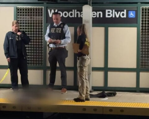 Man dies after stabbing on board subway in Queens, police say